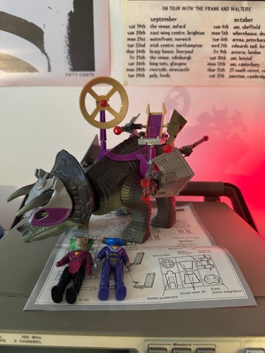 Dino riders triceratops - dino,